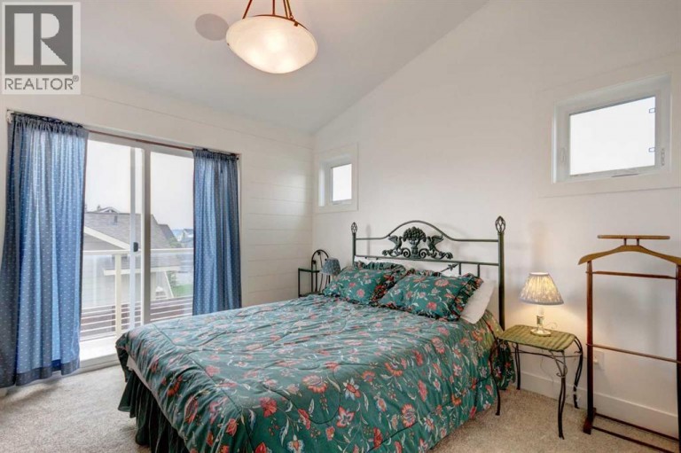 301 Cottageclub Green, Rural Rocky View County, Alberta, T4C1B1
