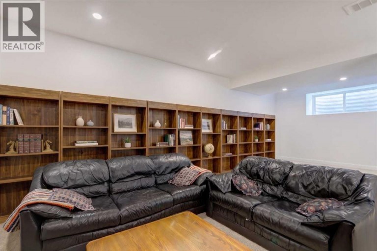 301 Cottageclub Green, Rural Rocky View County, Alberta, T4C1B1