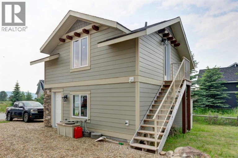 301 Cottageclub Green, Rural Rocky View County, Alberta, T4C1B1