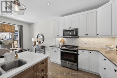 1765 BRAYFORD AVENUE London South (South K) Ontario photo 13