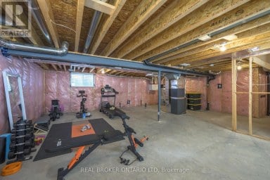 1765 BRAYFORD AVENUE London South (South K) Ontario photo 29