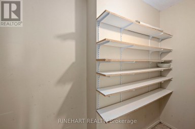 311 - 600 GRENFELL DRIVE London North (North C) Ontario photo 24
