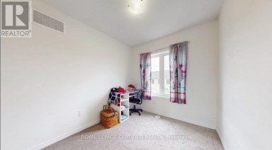 65 HOLDER DRIVE Brantford Ontario photo 23