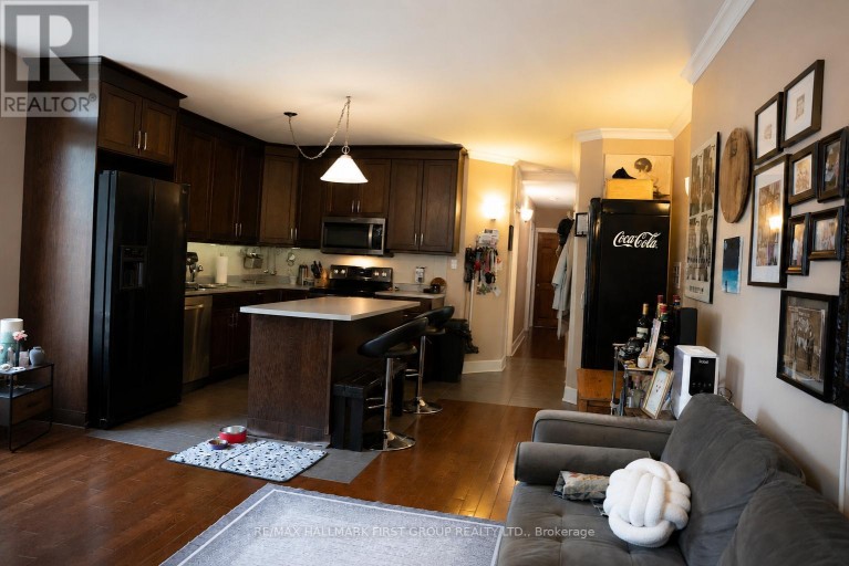 307 GREENWOOD AVENUE, Toronto (Greenwood-Coxwell), Ontario, M4L2R6