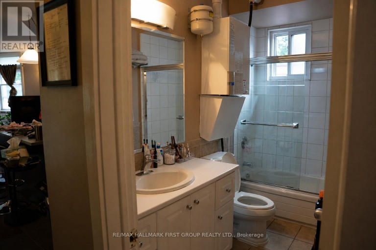 307 GREENWOOD AVENUE, Toronto (Greenwood-Coxwell), Ontario, M4L2R6