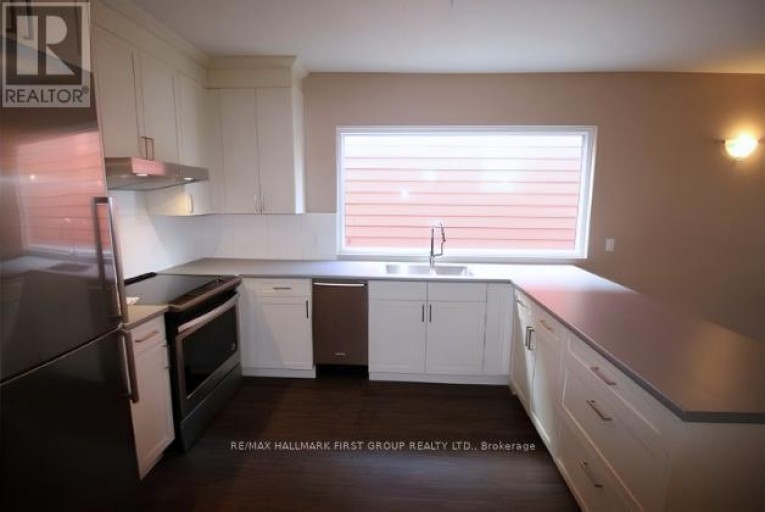307 GREENWOOD AVENUE, Toronto (Greenwood-Coxwell), Ontario, M4L2R6