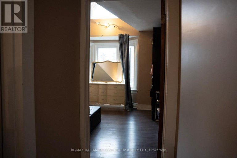 307 GREENWOOD AVENUE, Toronto (Greenwood-Coxwell), Ontario, M4L2R6