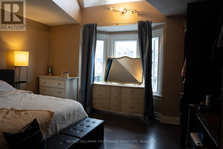 307 GREENWOOD AVENUE, Toronto (Greenwood-Coxwell), Ontario, M4L2R6
