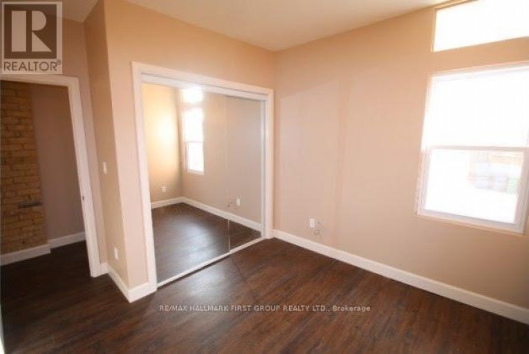 307 GREENWOOD AVENUE, Toronto (Greenwood-Coxwell), Ontario, M4L2R6