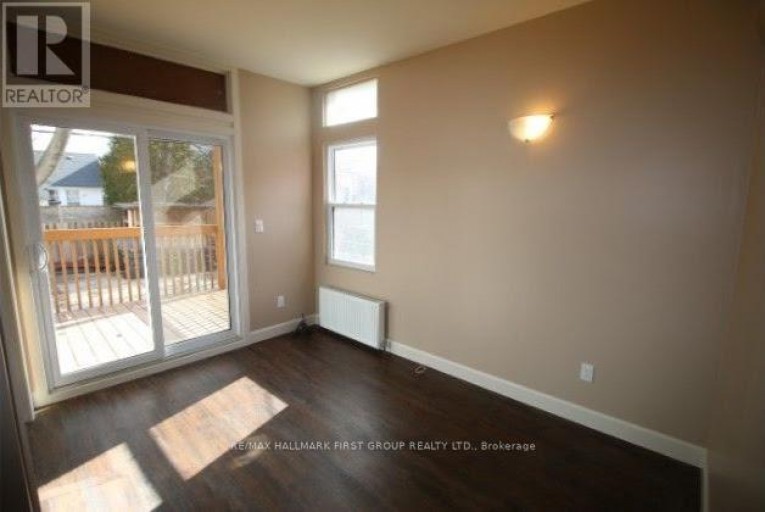 307 GREENWOOD AVENUE, Toronto (Greenwood-Coxwell), Ontario, M4L2R6