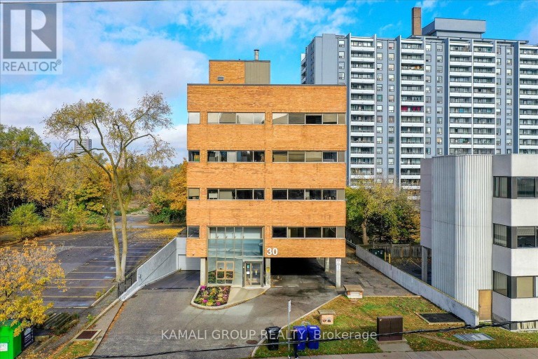 101 - 30 DREWRY AVENUE, Toronto (Newtonbrook West), Ontario, M2M4C4