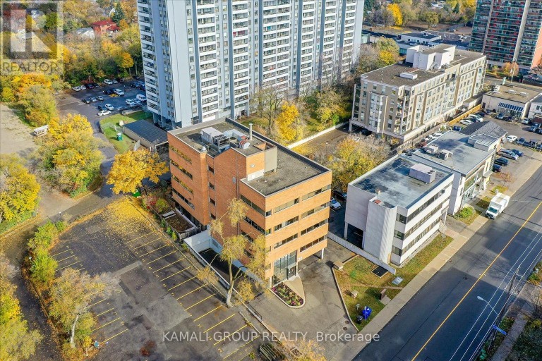 101 - 30 DREWRY AVENUE, Toronto (Newtonbrook West), Ontario, M2M4C4