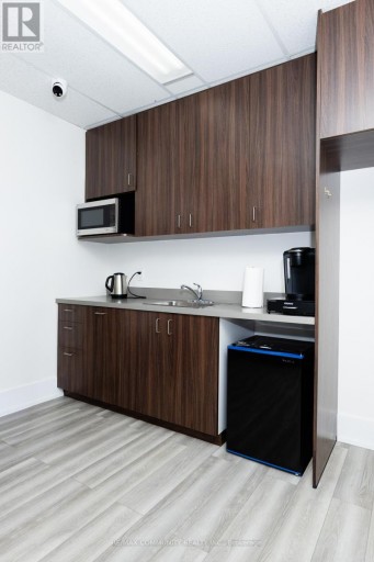 212 - 105 GORDON BAKER ROAD, Toronto (Hillcrest Village), Ontario, M2H3P8