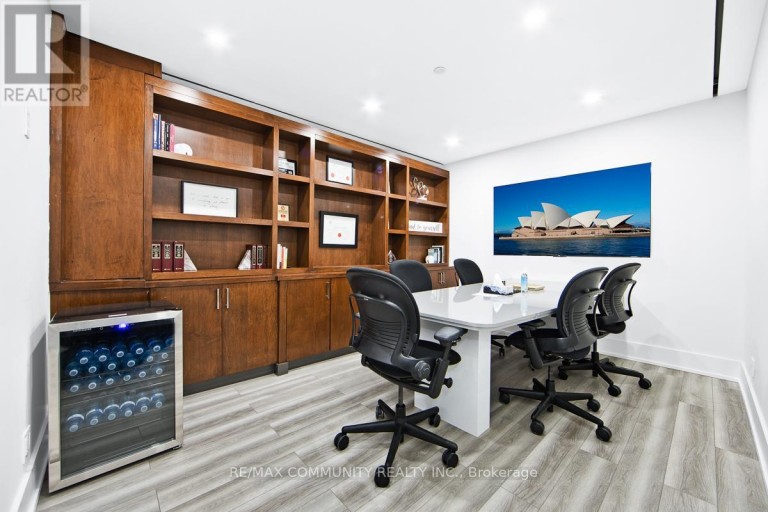 212 - 105 GORDON BAKER ROAD, Toronto (Hillcrest Village), Ontario, M2H3P8