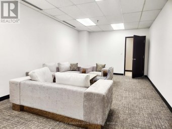 416 - 37 SANDIFORD DRIVE Whitchurch-Stouffville (Stouffville) Ontario photo 4