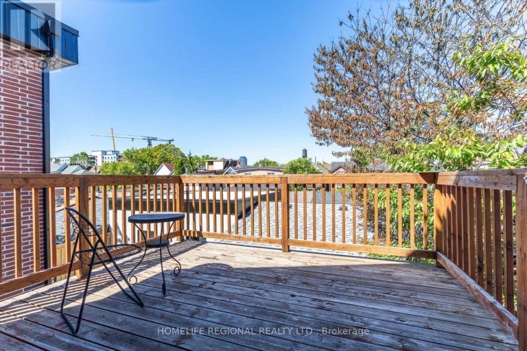 122 EMERSON AVENUE, Toronto (Dovercourt-Wallace Emerson-Junction), Ontario, M6H3T1