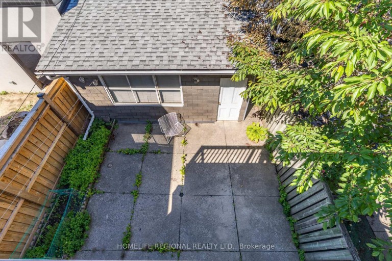 122 EMERSON AVENUE, Toronto (Dovercourt-Wallace Emerson-Junction), Ontario, M6H3T1