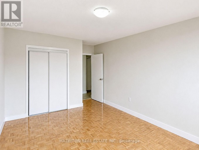 305 - 1780 VICTORIA PARK AVENUE, Toronto (Victoria Village), Ontario, M1R1S6