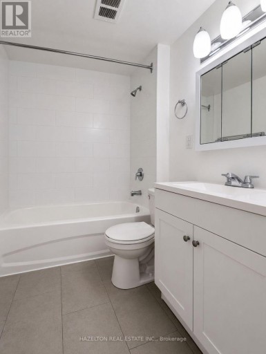 305 - 1780 VICTORIA PARK AVENUE, Toronto (Victoria Village), Ontario, M1R1S6
