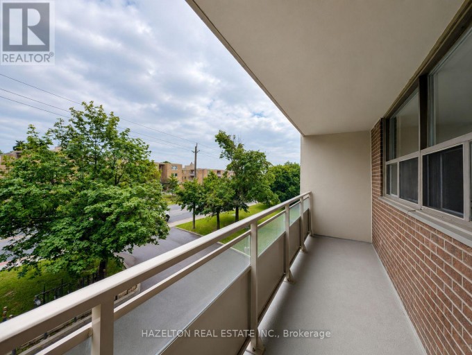305 - 1780 VICTORIA PARK AVENUE, Toronto (Victoria Village), Ontario, M1R1S6
