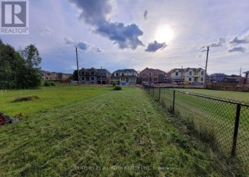210 SUTHERLAND STREET S Clearview (Stayner) Ontario photo 2