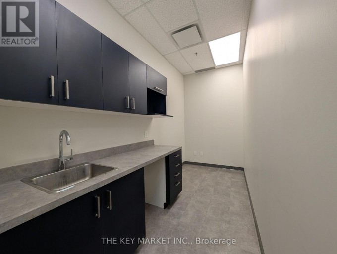 9-11 - 3600A LAIRD ROAD, Mississauga (Western Business Park), Ontario, L5L6A6