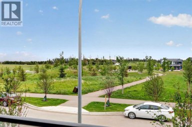 8554 19 Avenue SE Calgary Alberta photo 10