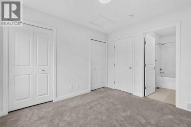 8554 19 Avenue SE Calgary Alberta photo 41