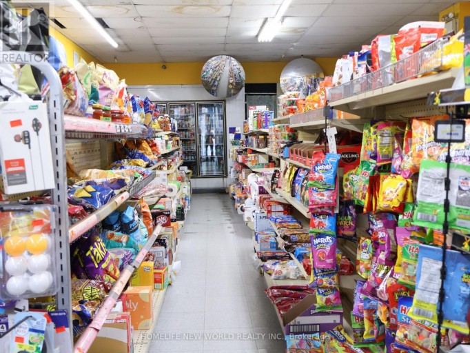 325 ST GEORGE STREET, Toronto (Annex), Ontario, M5R2R2