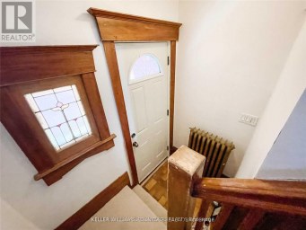 #UPPER - 98 WOODYCREST AVENUE Toronto (Danforth Village-East York) Ontario photo 4