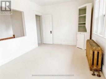 #UPPER - 98 WOODYCREST AVENUE Toronto (Danforth Village-East York) Ontario photo 9