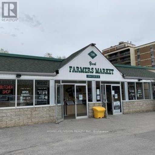 C - 7509 YONGE STREET, Markham (Thornhill), Ontario, L3T2E9