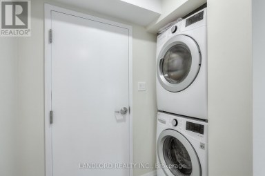 MAIN - 36 YORE ROAD Toronto (Beechborough-Greenbrook) Ontario photo 13