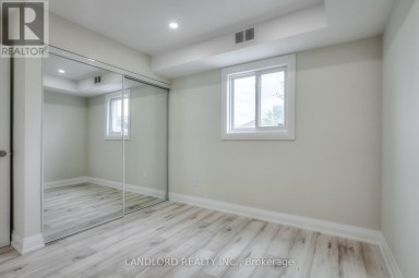 MAIN - 36 YORE ROAD Toronto (Beechborough-Greenbrook) Ontario photo 9