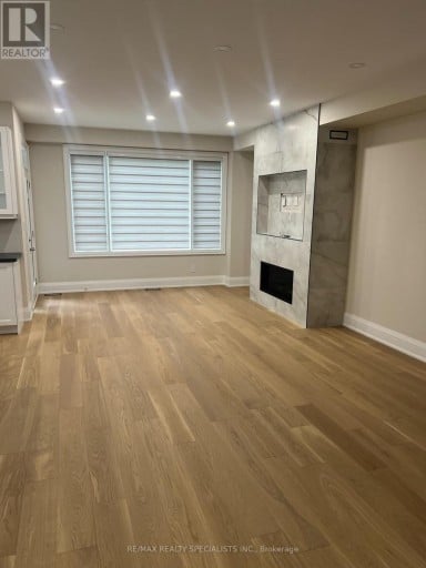1088 CASSON AVENUE, Mississauga (Lakeview), Ontario, L5E1H6