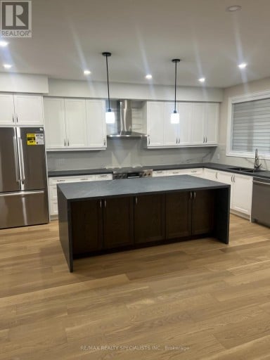 1088 CASSON AVENUE, Mississauga (Lakeview), Ontario, L5E1H6