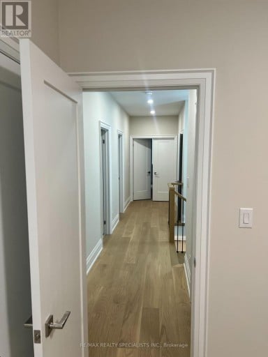 1088 CASSON AVENUE, Mississauga (Lakeview), Ontario, L5E1H6
