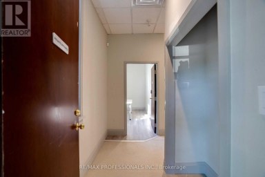 107 - 523 THE QUEENSWAY WAY Toronto (Stonegate-Queensway) Ontario photo 22