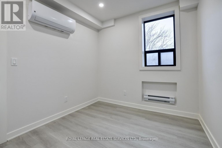 15 - 20 DUKE STREET, Hamilton (Durand), Ontario, L8P1X1