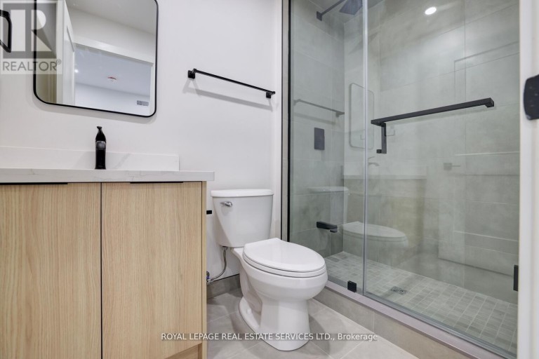 15 - 20 DUKE STREET, Hamilton (Durand), Ontario, L8P1X1