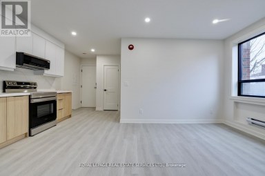 15 - 20 DUKE STREET Hamilton (Durand) Ontario photo 27