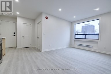 15 - 20 DUKE STREET Hamilton (Durand) Ontario photo 28