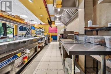 3 - 2930 ISLINGTON AVENUE Toronto (Humber Summit) Ontario photo 6