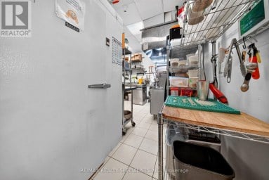 3 - 2930 ISLINGTON AVENUE Toronto (Humber Summit) Ontario photo 7