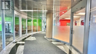 108B - 55 TOWN CENTRE COURT Toronto (Bendale) Ontario photo 3
