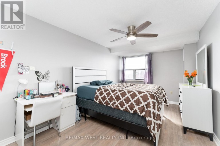 612 - 4062 LAWRENCE AVENUE E, Toronto (West Hill), Ontario, M1E4V5