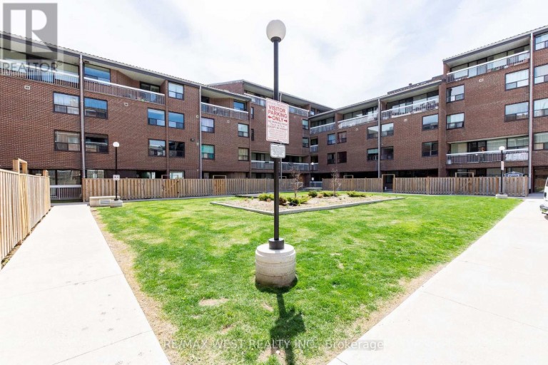 612 - 4062 LAWRENCE AVENUE E, Toronto (West Hill), Ontario, M1E4V5
