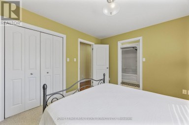 96 46TH STREET N Wasaga Beach Ontario photo 18