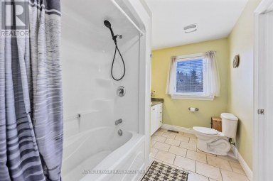 96 46TH STREET N Wasaga Beach Ontario photo 20