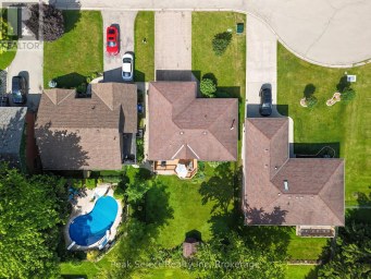 7 HILLSIDE COURT St. Marys Ontario photo 45